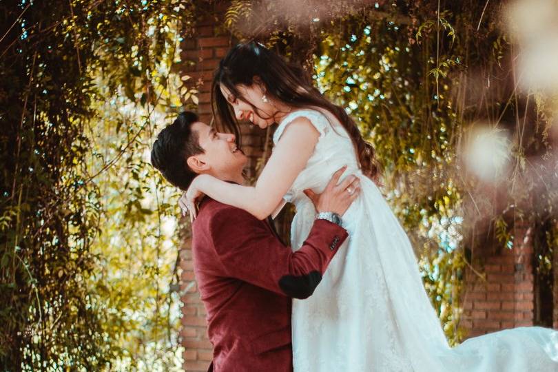 El novio levanta a la novia