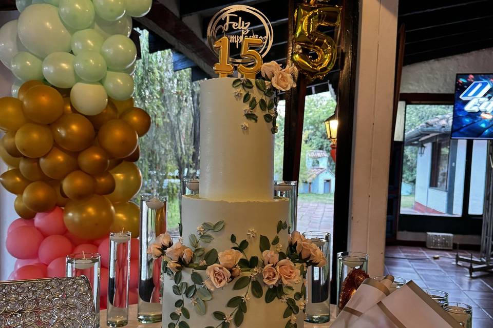 Torta y decoración