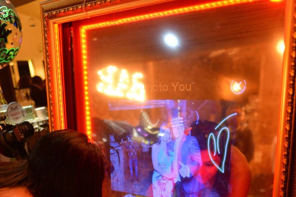 Jingzi Magic Mirror Photo