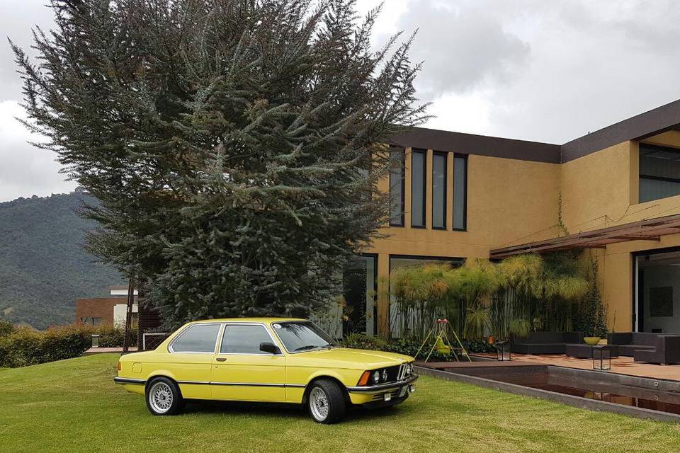BMW 323i 1982 - Clásico