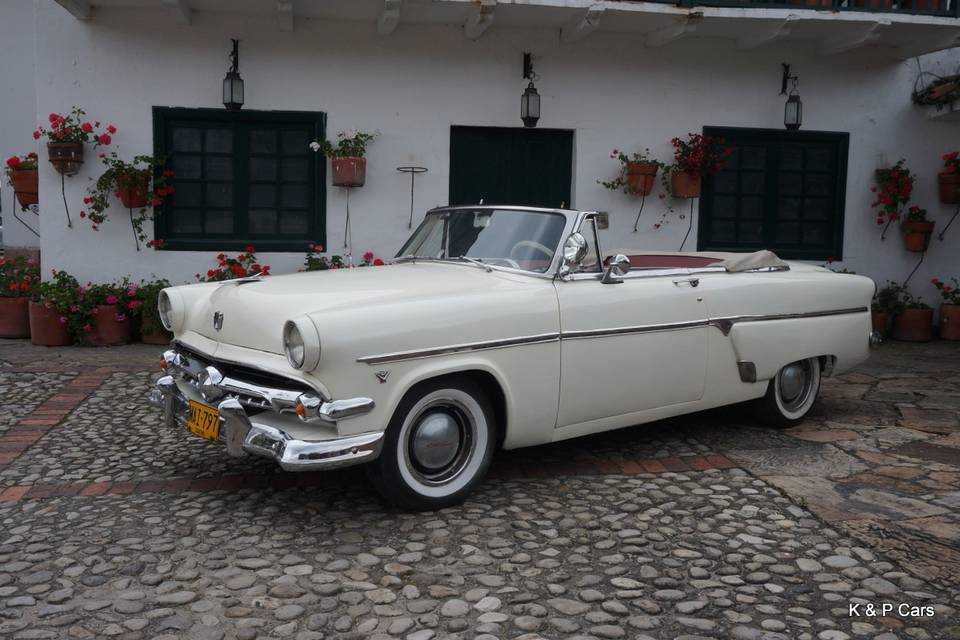 Ford Convertible 1954