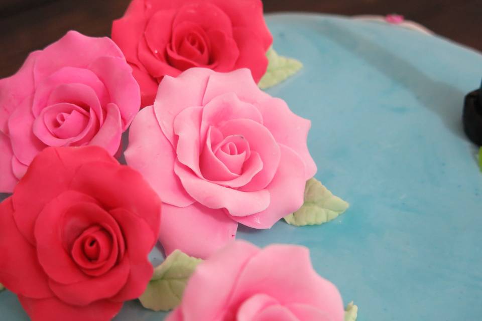 Rosas hechas en fondant