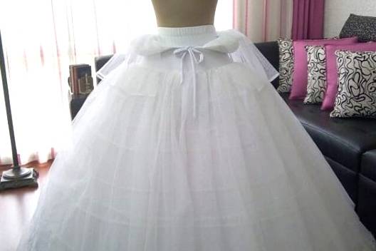 Falda interior de vestido de novia