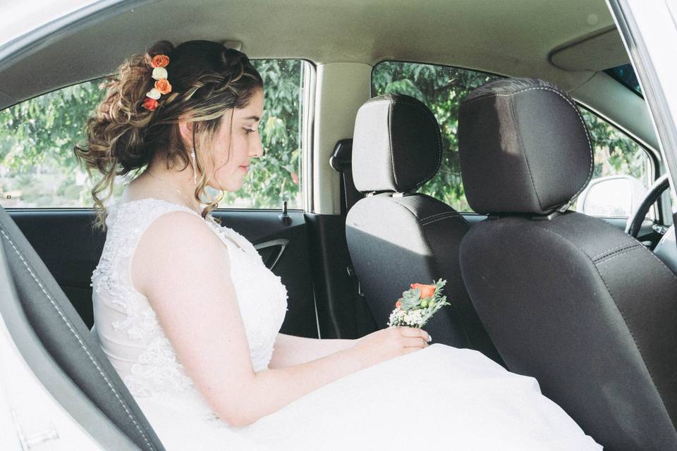 La novia en el carro