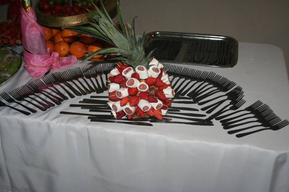 Piña mesa buffet