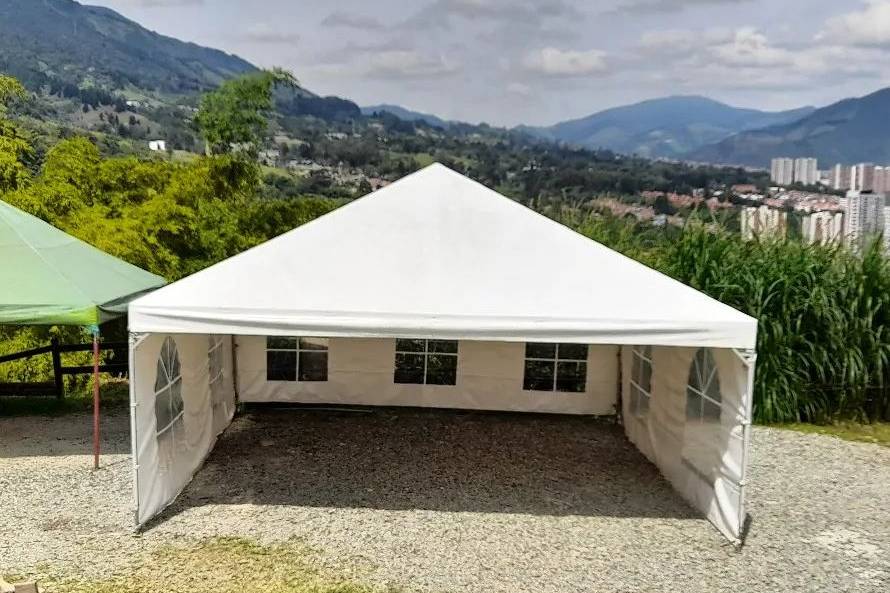 Carpa 6x6 con cerramiento