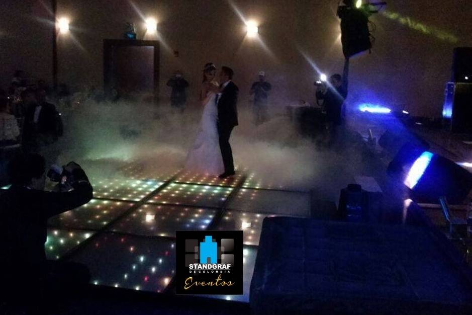 Renta de mobiliario y luces para evento