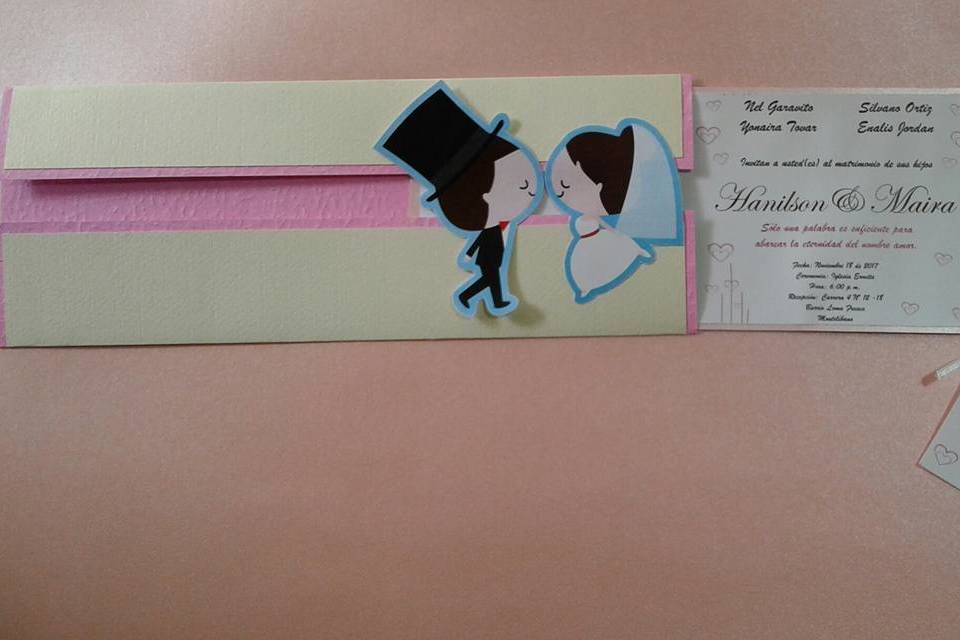 Invitación novios besándose