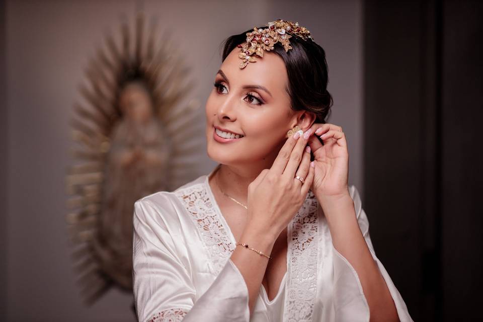 Andrea H Makeup & Hair Artist