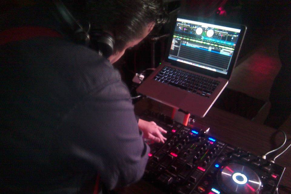 Dj profesional