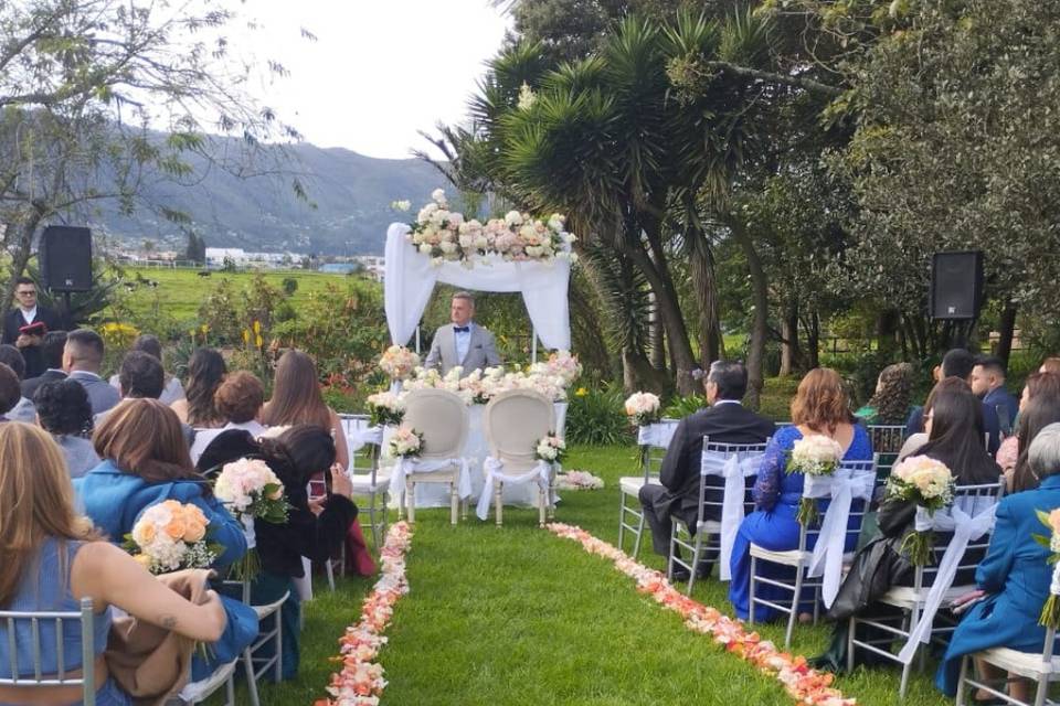 Junio 8, Bodas Mauricio Giral