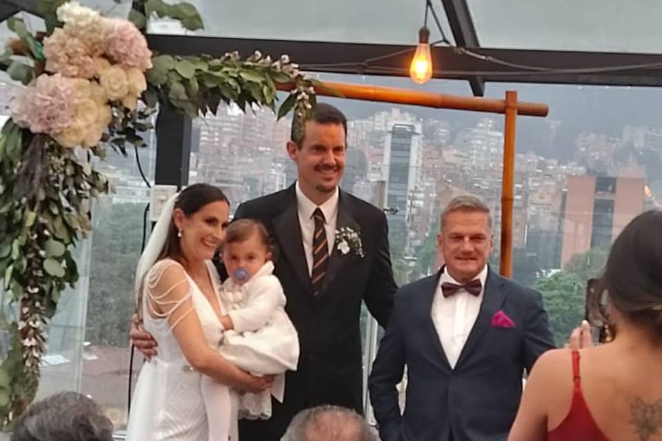 Boda oficiada abril 2025
