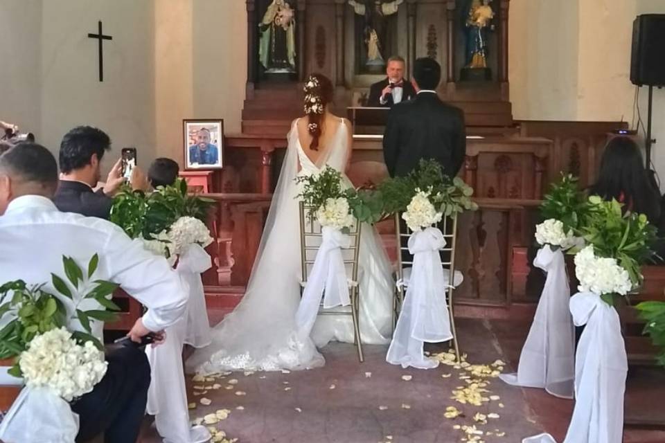 Oficiante Mauricio Giral