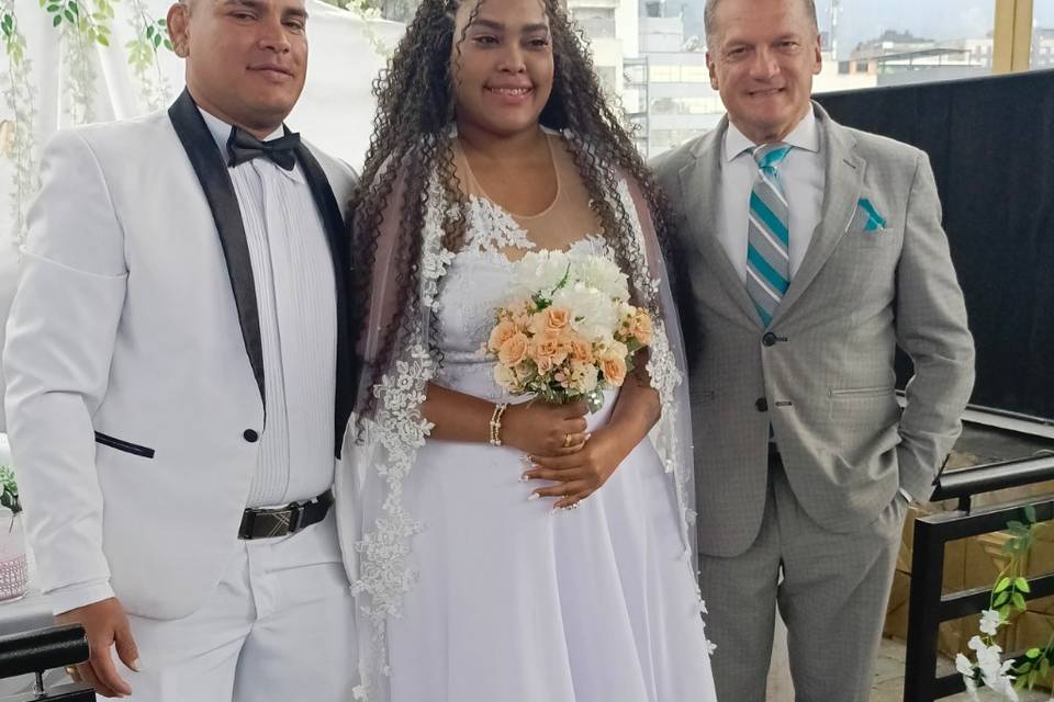 Oficiante de Bodas Simbólicas