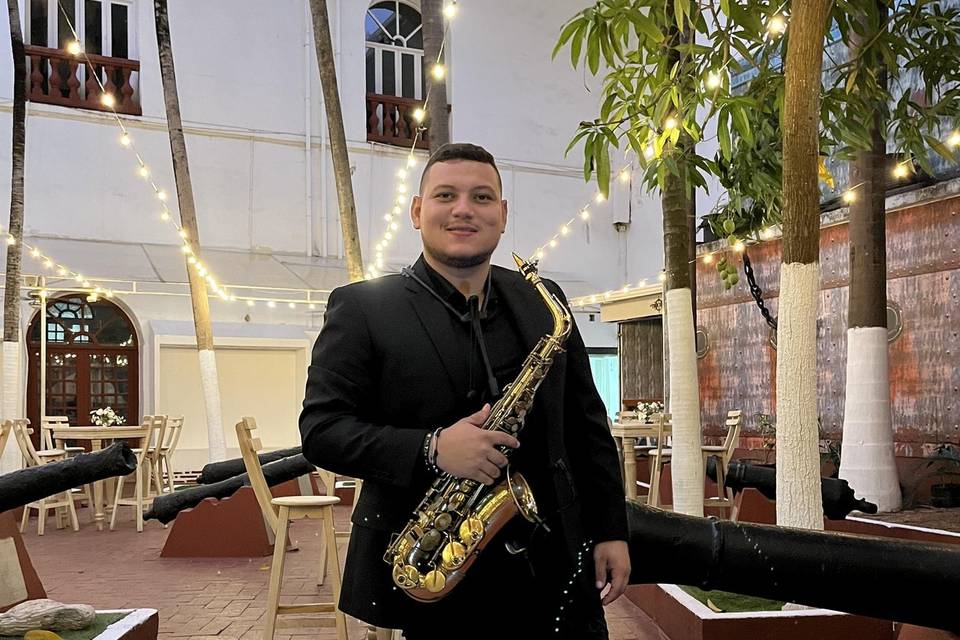 Saxofonista Carlos Mario Guerrero