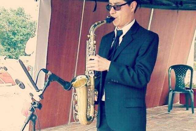 Carlos Vargas - Saxofonista