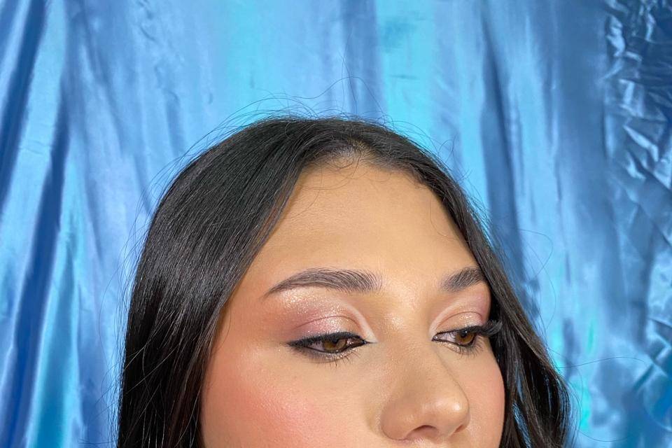 Maquillaje glowy