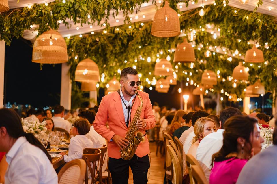 Saxofón Para Cena