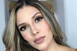 Dani Zapata Makeup