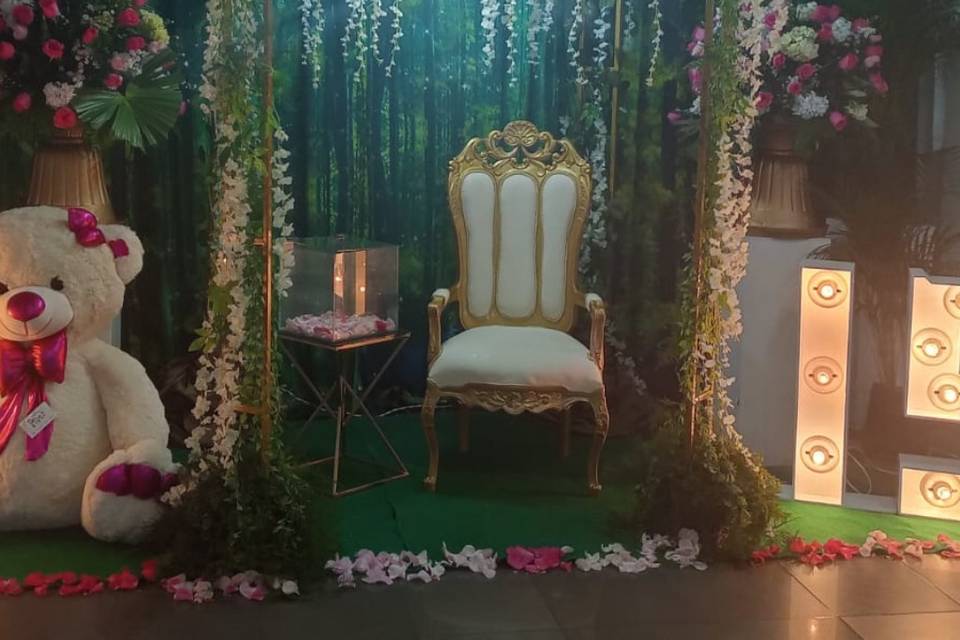 Trono