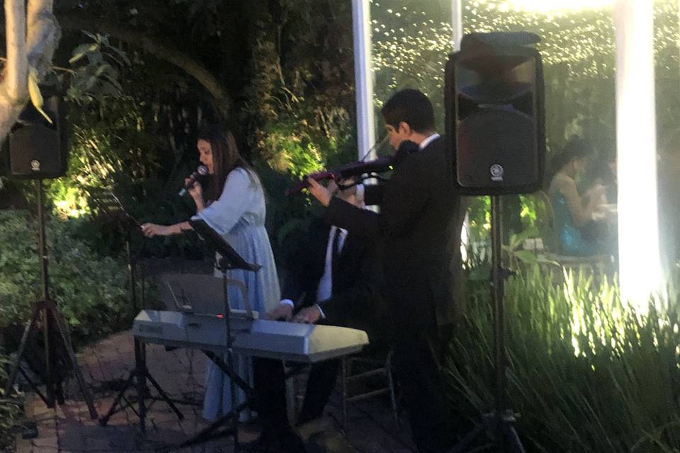 Musica ceremonia al aire libre