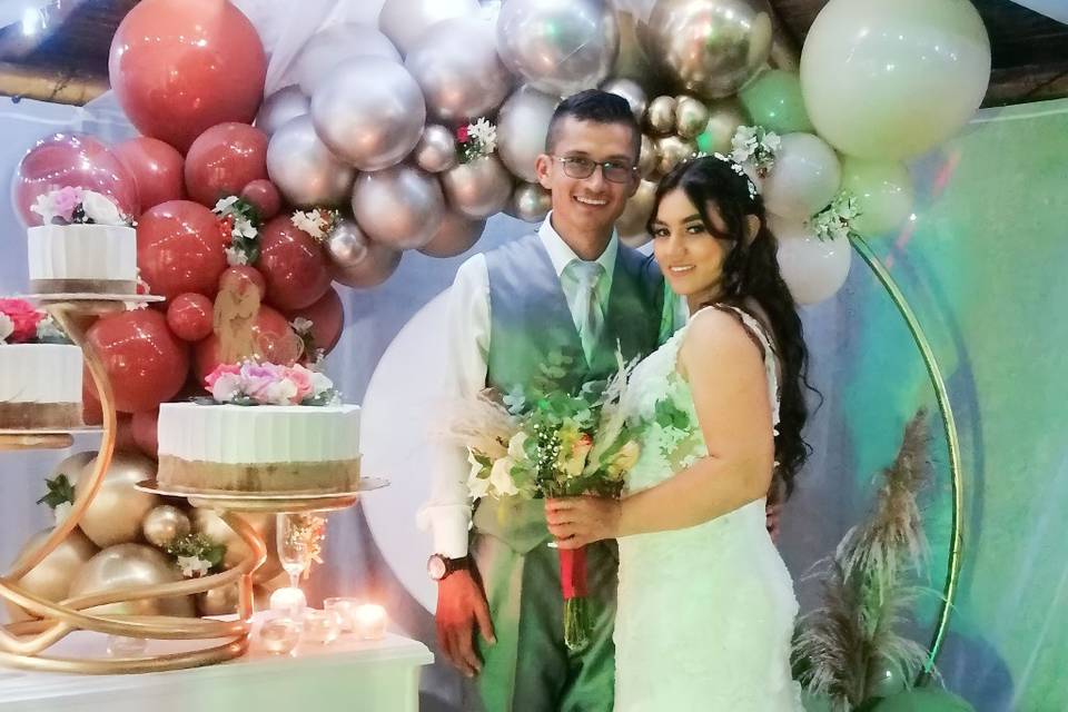 Novios amantes de los globos