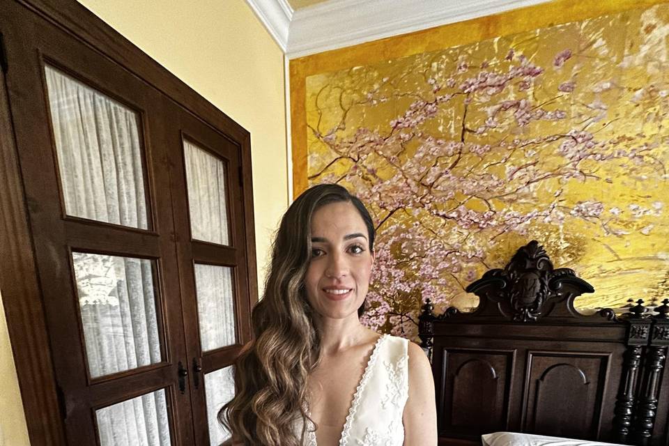 Maquillaje y peinado de novia