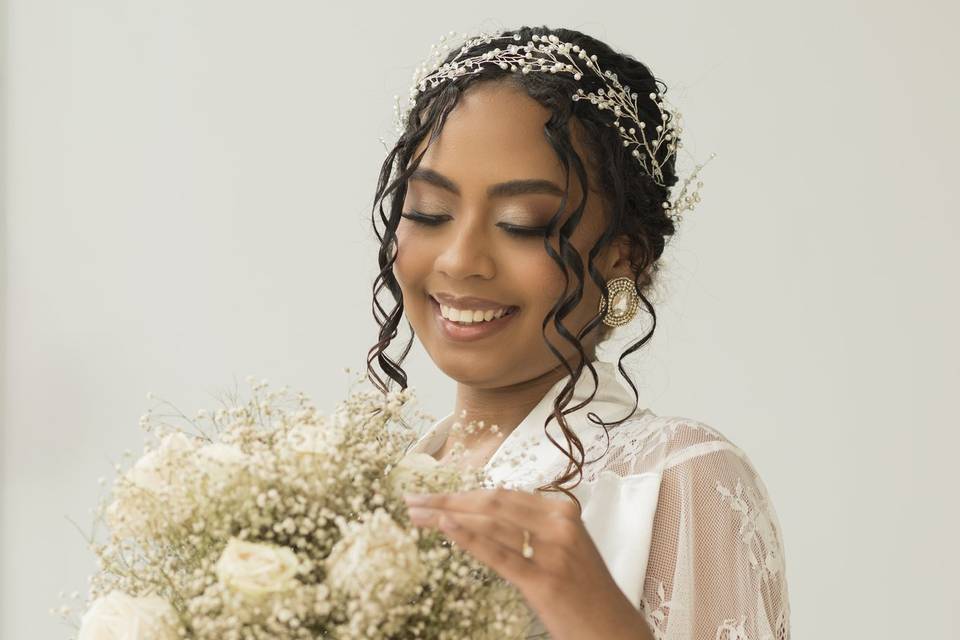 Maquillaje y peinado de Novia