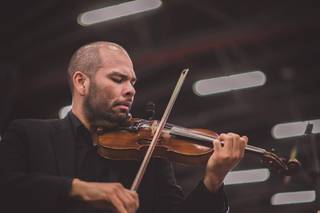 Edgar Cáceres Violinista