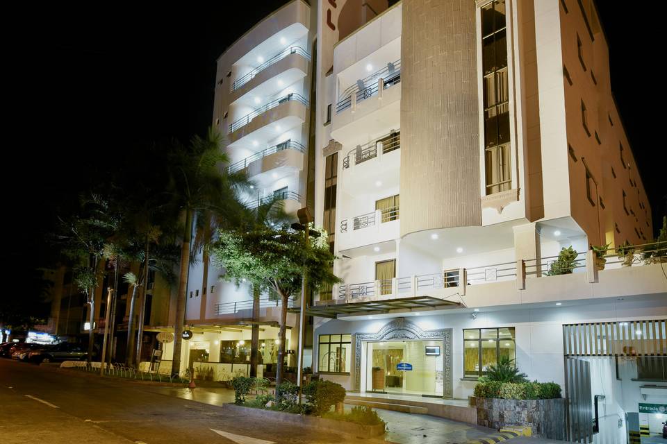 Hotel Howard Johnson By Wyndham Versalles Barranquilla