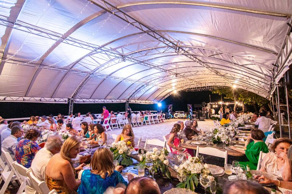 Boda Playa Genn