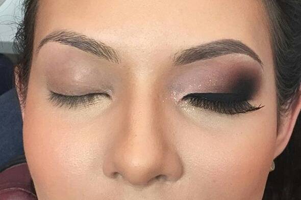 Ailen Leal Makeup - Servicio a Domicilio