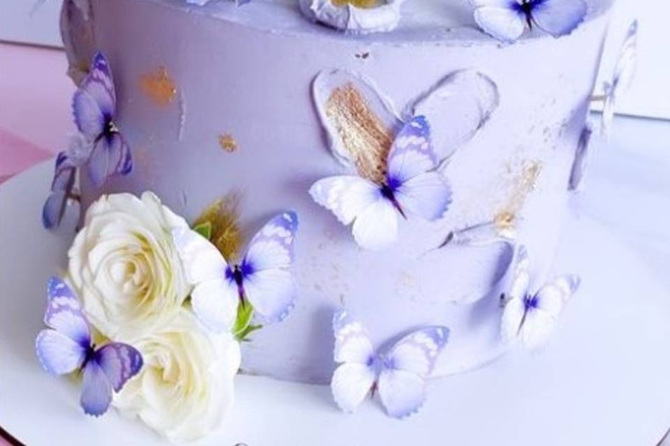 Torta en detalles lilas