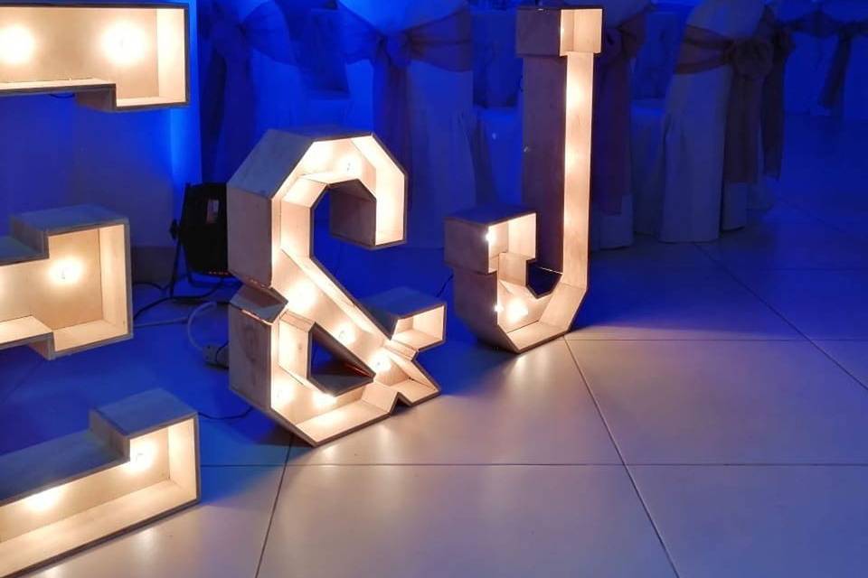 Letras luminosas