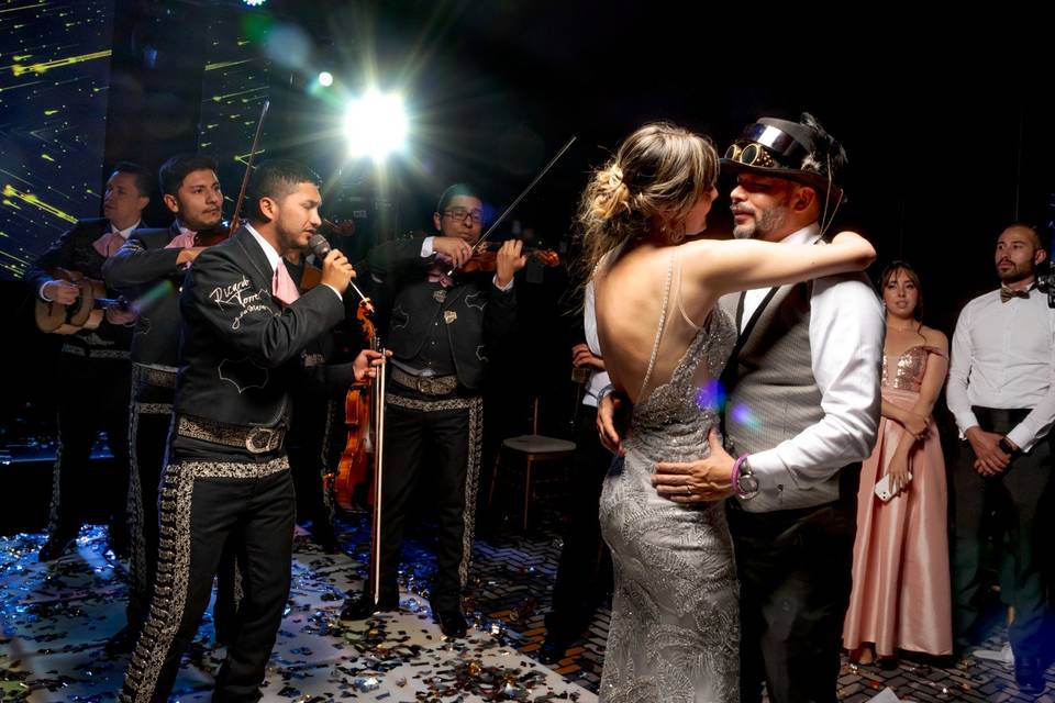 Momento romántico - Mariachi