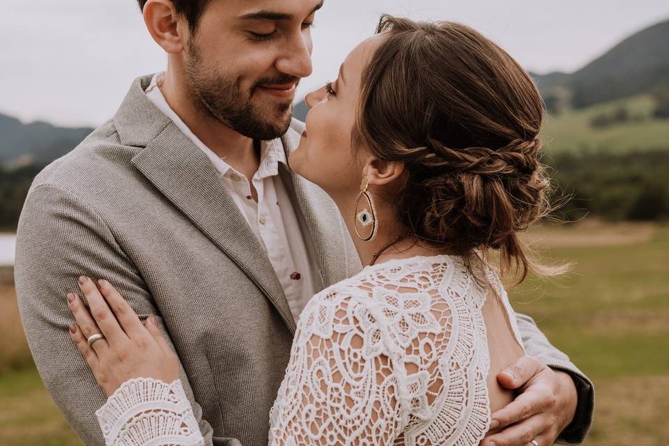 Boda en el Néusa - Lorena Urno