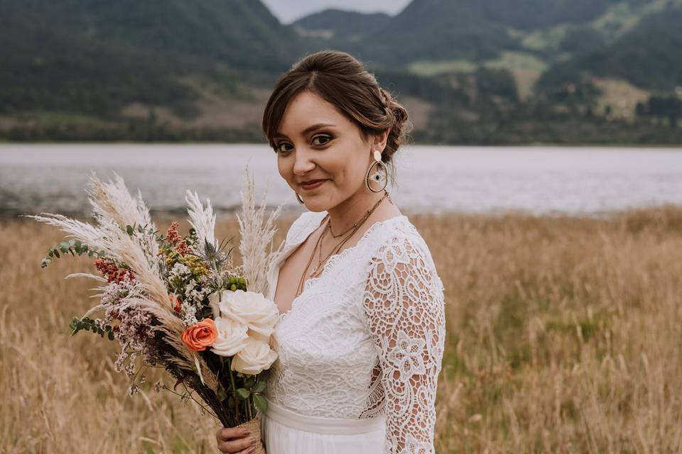 Boda en el Néusa - Lorena Urno