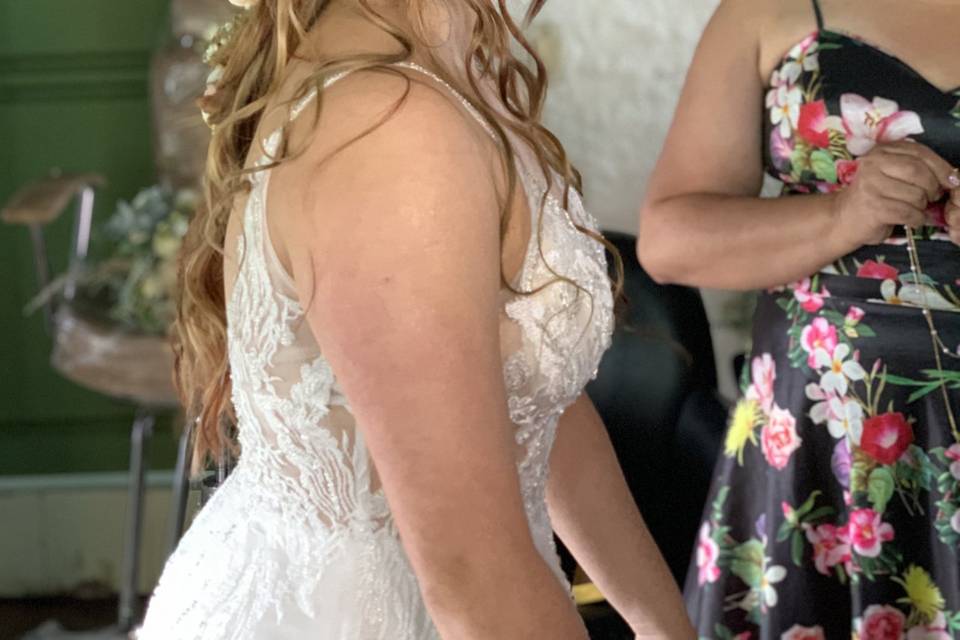 Maquillaje y peinado novia