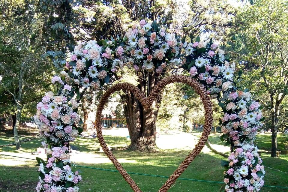 Arco en flores