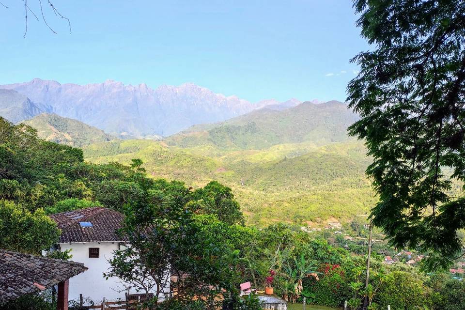 Cabaña y piscina