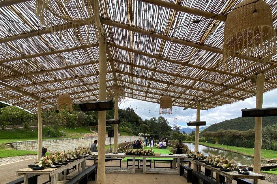 Lugar en el campo para celebraciones