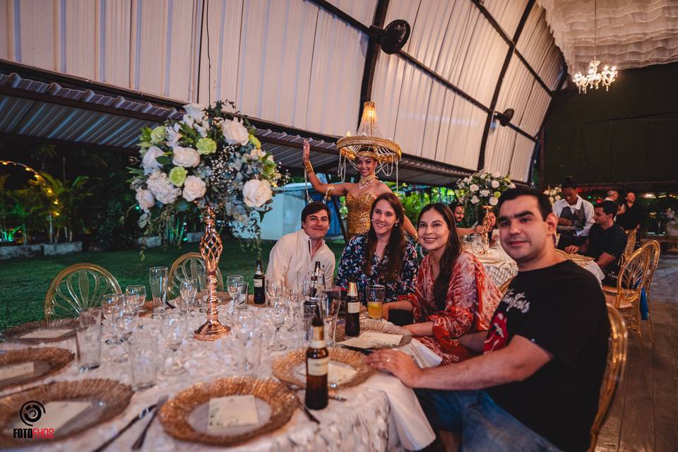 Espacio con zonas al aire libre para festejos