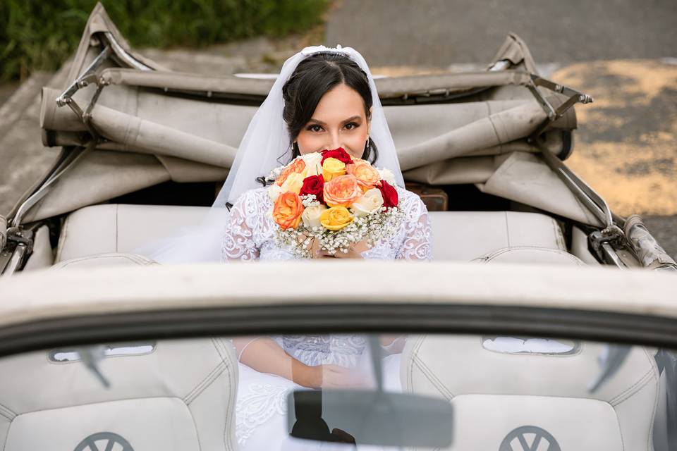 Novia en auto