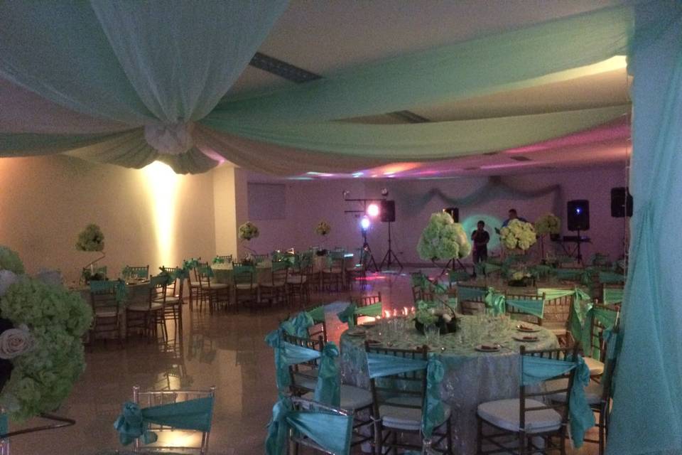 Evento con colores verdes