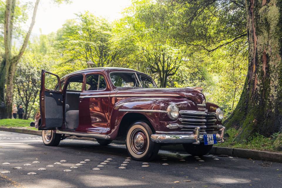 Plymouth Special Deluxe 1948