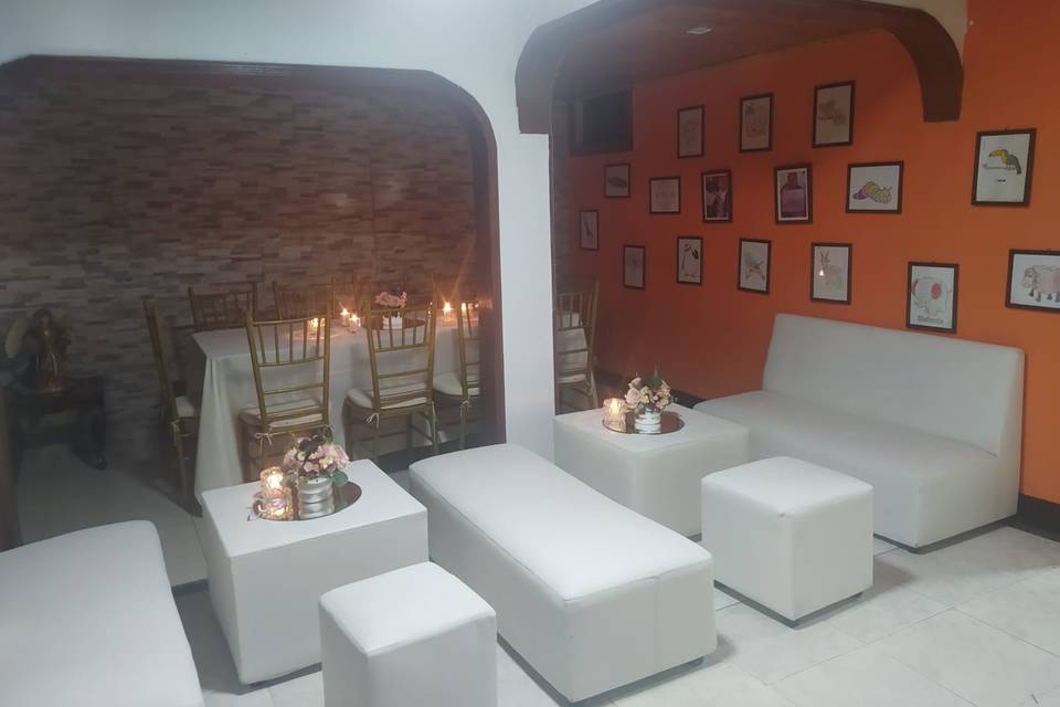 Alquiler de sillas y mesas en eventos especiales