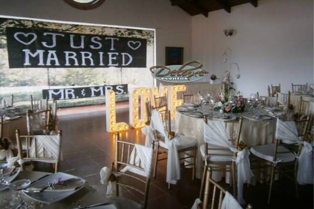 Eventos y Banquetes Deluxe