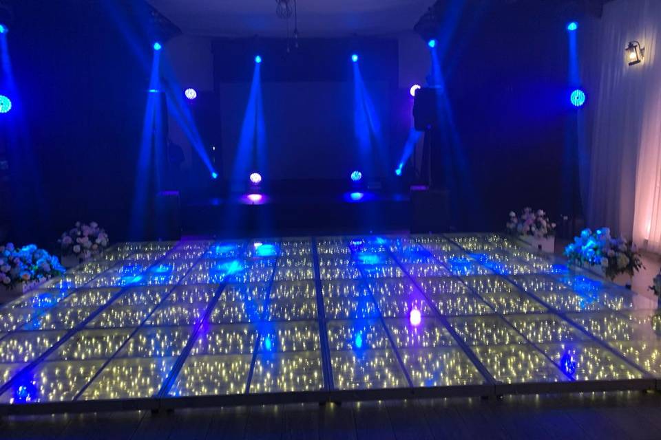 Escenario y pista de baile