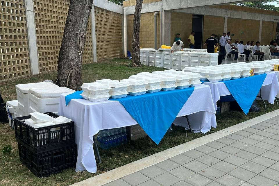 Servicio de catering y meseros para eventos