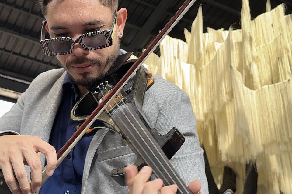 Tocando el violín